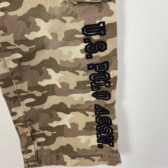 U.S Polo Assn. Camouflage Cargo Pants Boys Size 5 - Picture 4 of 7